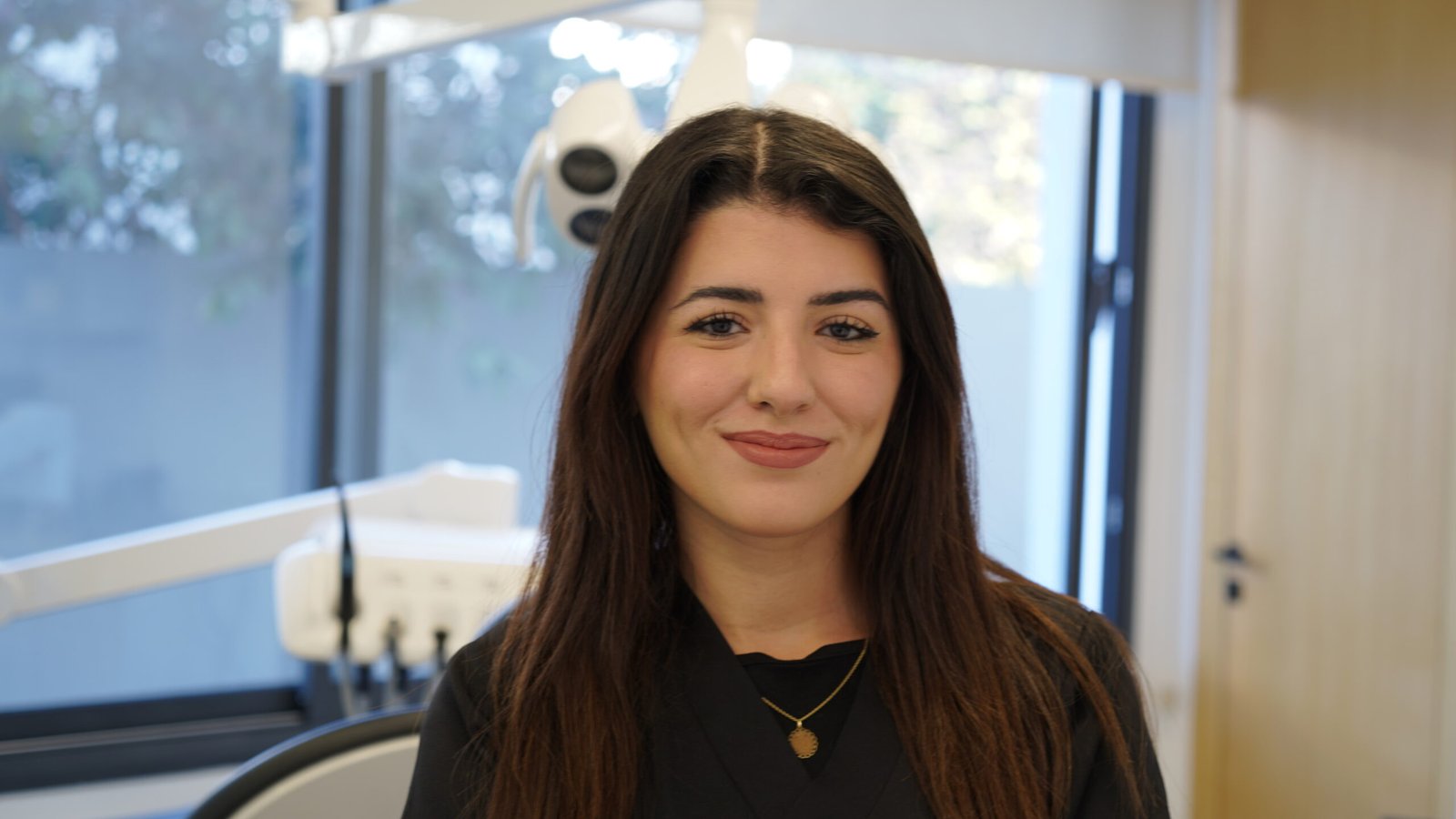 dr-marwa-el kettani-dentist agdal-arribatdentalclinique